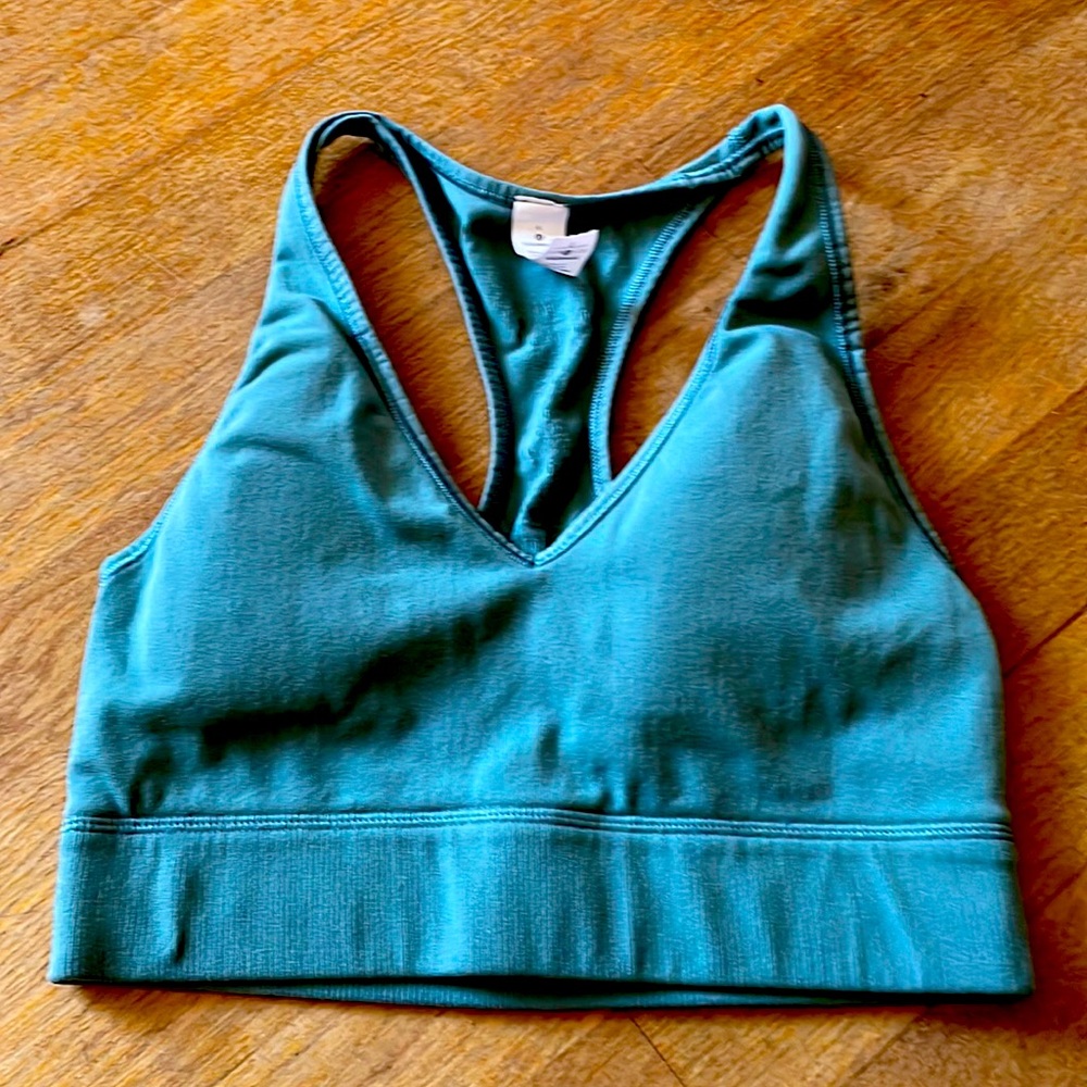 Lulu lemon LOW impact sports bra size 6